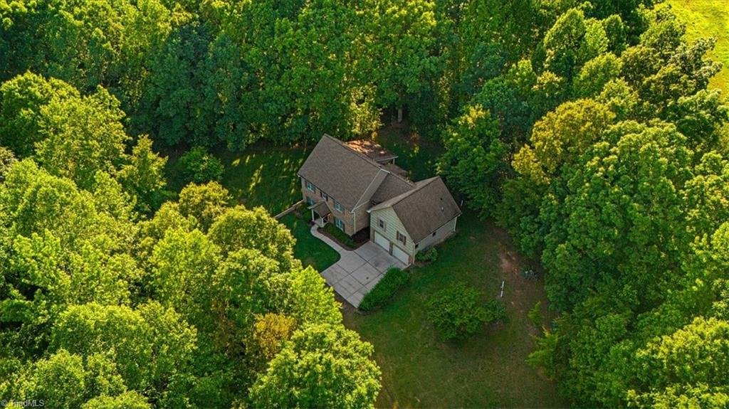 2206 Kivett Drive, Greensboro, North Carolina image 49