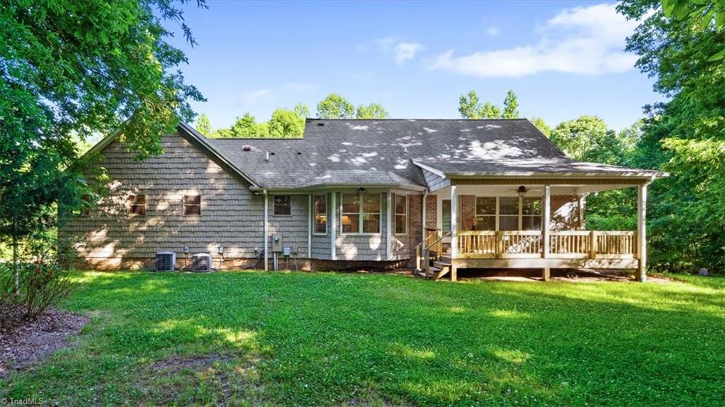 2206 Kivett Drive, Greensboro, North Carolina image 38