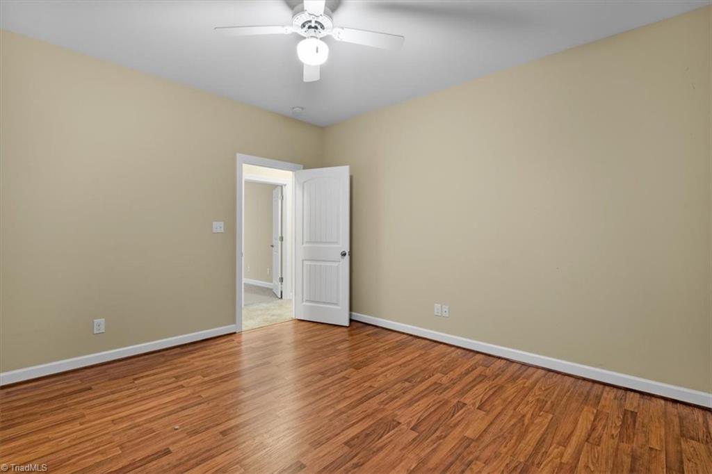2206 Kivett Drive, Greensboro, North Carolina image 36