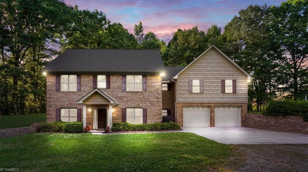 2206 Kivett Drive, Greensboro, North Carolina image 1