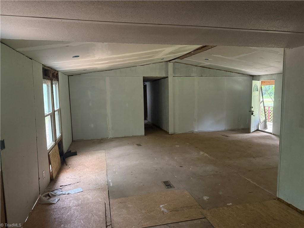 2102 Noahtown Road, Thomasville, North Carolina image 6