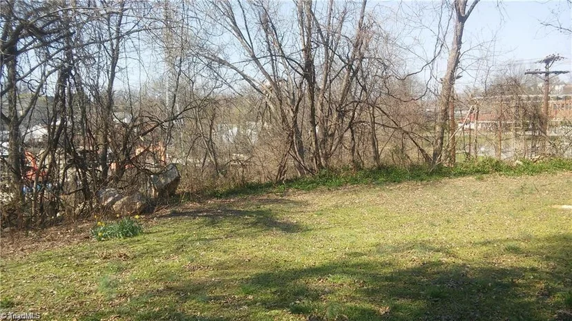106 Carolina Avenue, photo 1 of 4