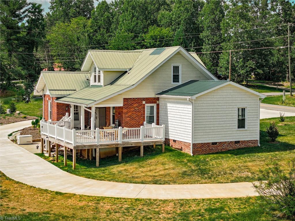 2416 Old Pipers Gap Road, Cana, Virginia image 3