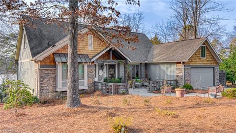 Photo for 3905 Oak Hollow Drive