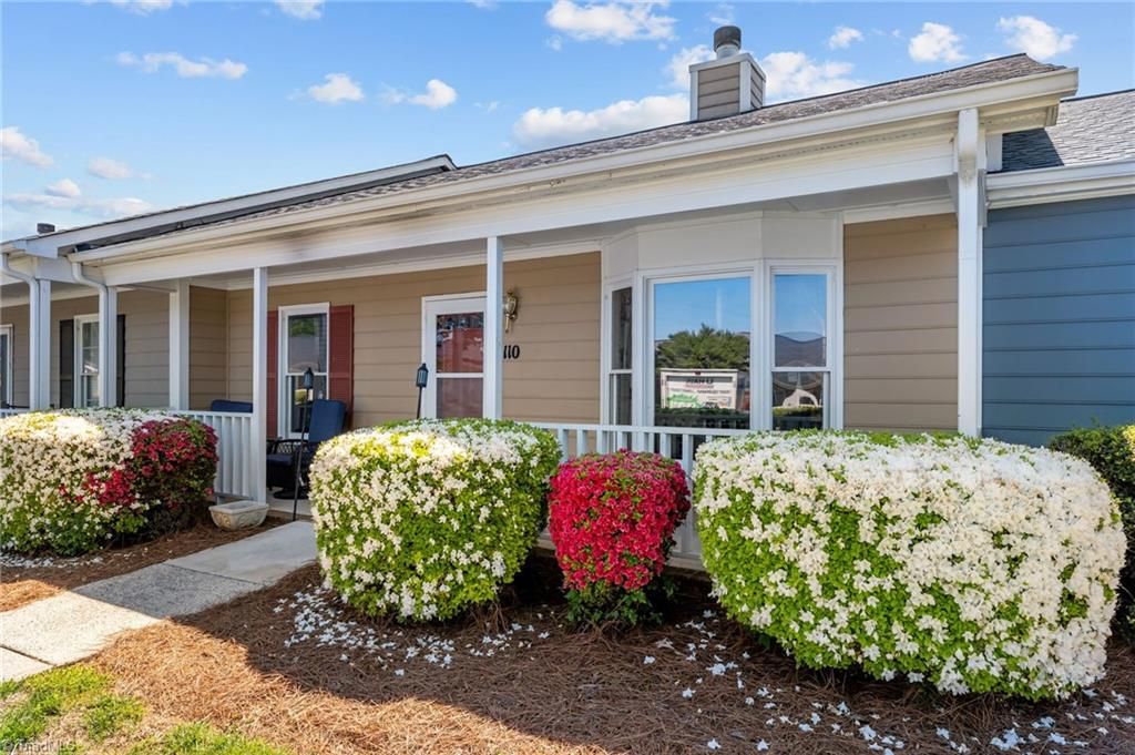 Photo of 814 Guilford College Road #110, Greensboro, NC 27409 (MLS # 1218886)