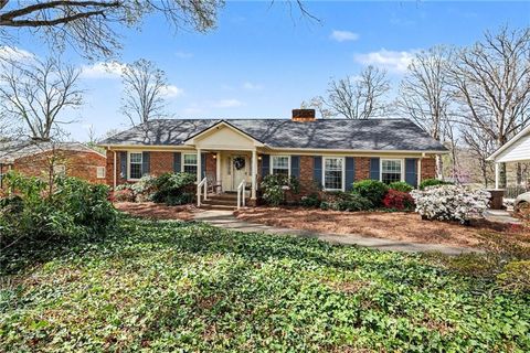 Homes For Sale - 1003 Mcdowell Drive<br/> Greensboro, NC 27408