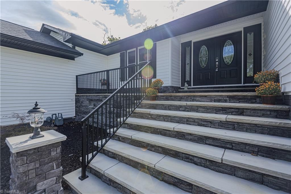 Photo of 115 Coachlight Trail, Burlington, NC 27215 (MLS # 1196345)