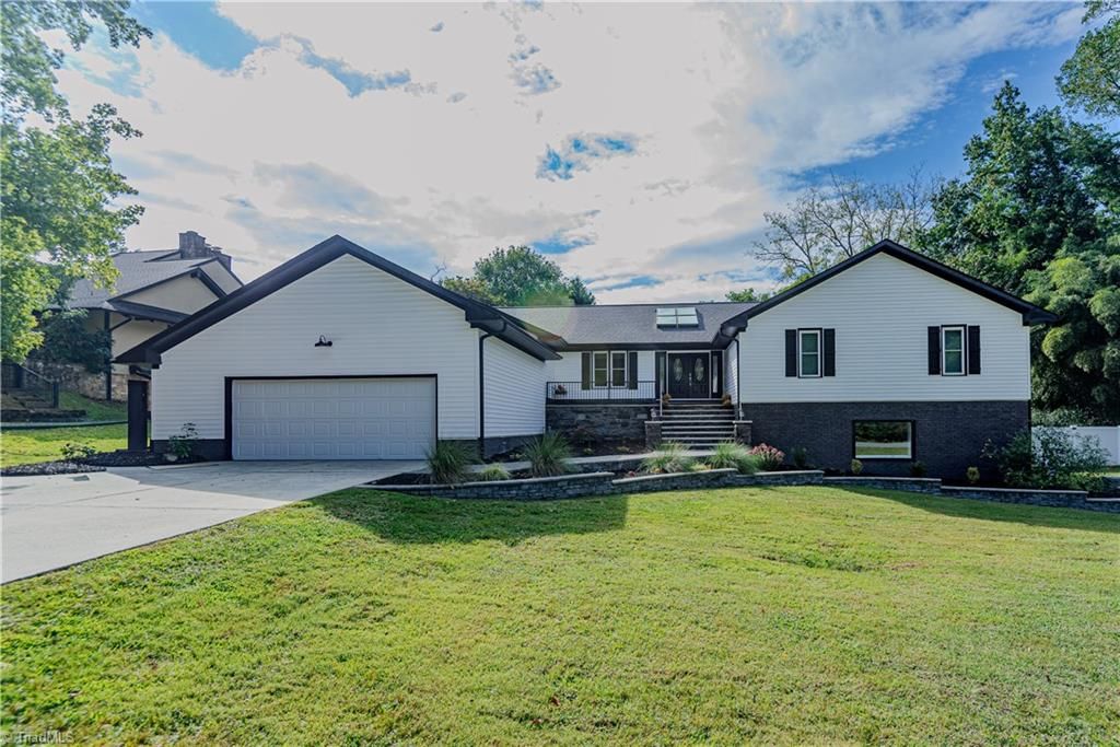 Photo of 115 Coachlight Trail, Burlington, NC 27215 (MLS # 1196345)