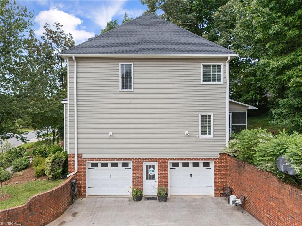 Winston-Salem, North Carolina 27106, United States, 4 Bedrooms Bedrooms, ,3 BathroomsBathrooms,Residential,Coming Soon,176670