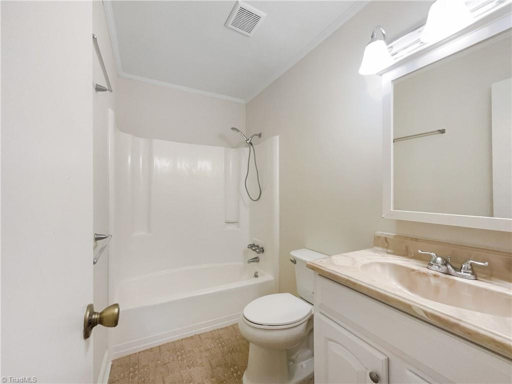 309 Tanbark Court, Kernersville, North Carolina image 7
