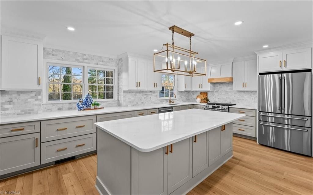 Photo of 3003 Edgewater Drive, Greensboro, NC 27403 (MLS # 1208811)