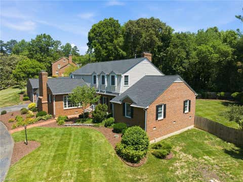Homes For Sale - 1300 Robin Hood Road<br/> High Point, NC 27262