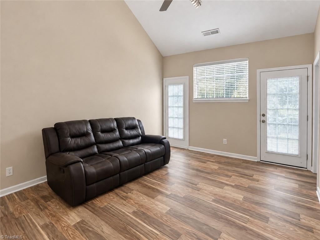 121 Tilleys Grove Drive