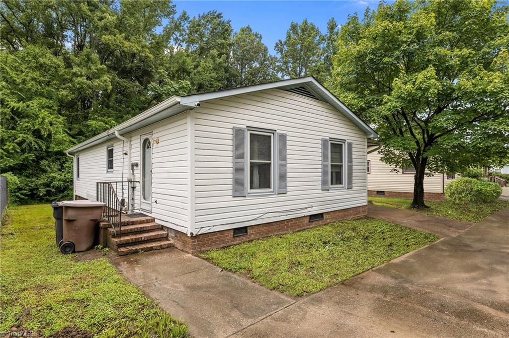 Photo of 2036 Willow Road, Greensboro, NC 27406 (MLS # 1205741)