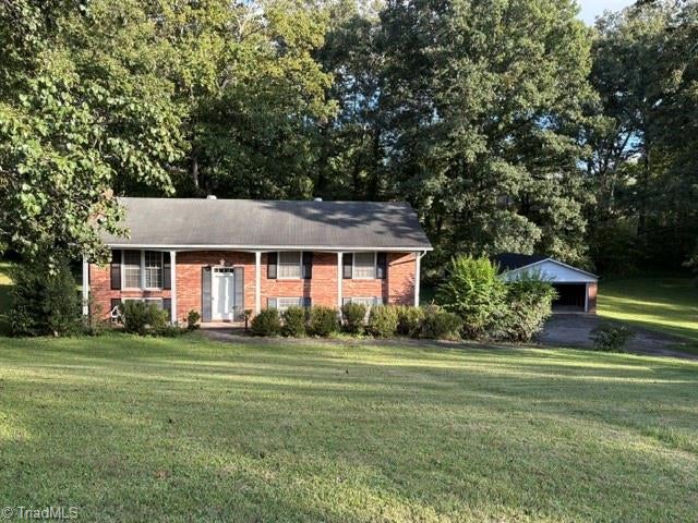 Photo of 1224 Mountain View Road, North Wilkesboro, NC 28659 (MLS # 1237174)