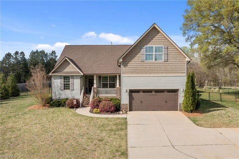 Homes For Sale - 1969 Bellemont Alamance Road<br/> Burlington, NC 27215