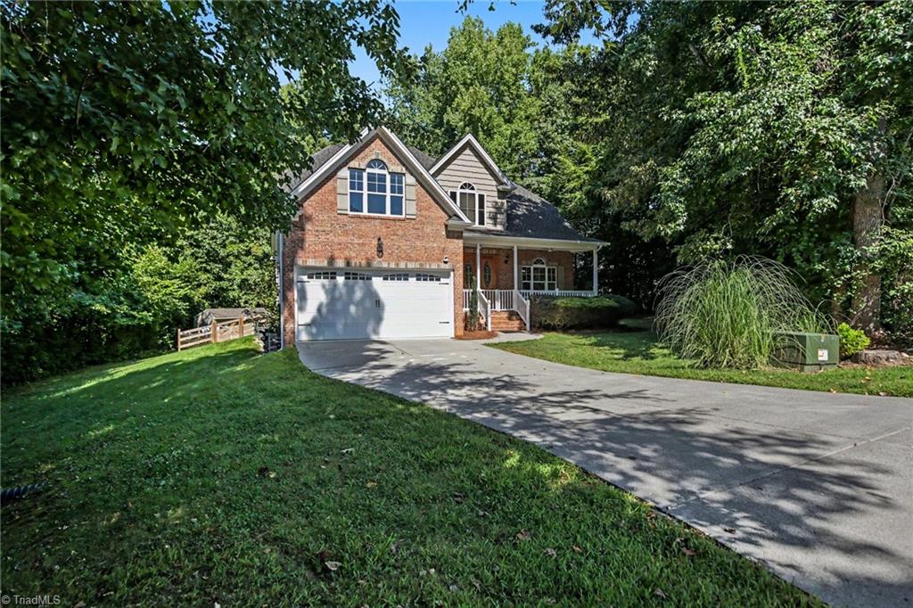 Photo of 5116 Ivy Trace Court, Clemmons, NC 27012 (MLS # 1236190)