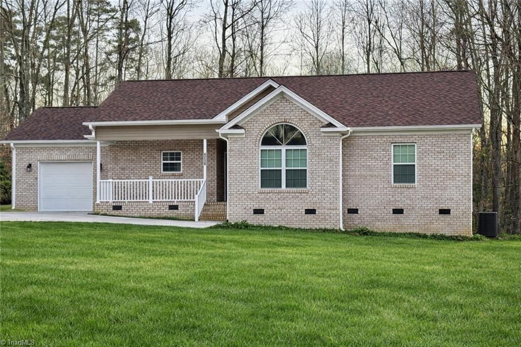 Photo of 4218 Farlow Drive, Greensboro, NC 27406 (MLS # 1207128)