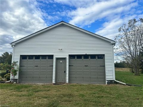 A home in Yadkinville