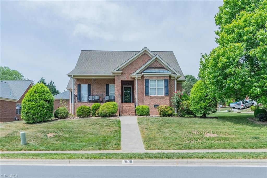 Photo of 1600 Armistead Drive, Kernersville, NC 27284 (MLS # 1219022)
