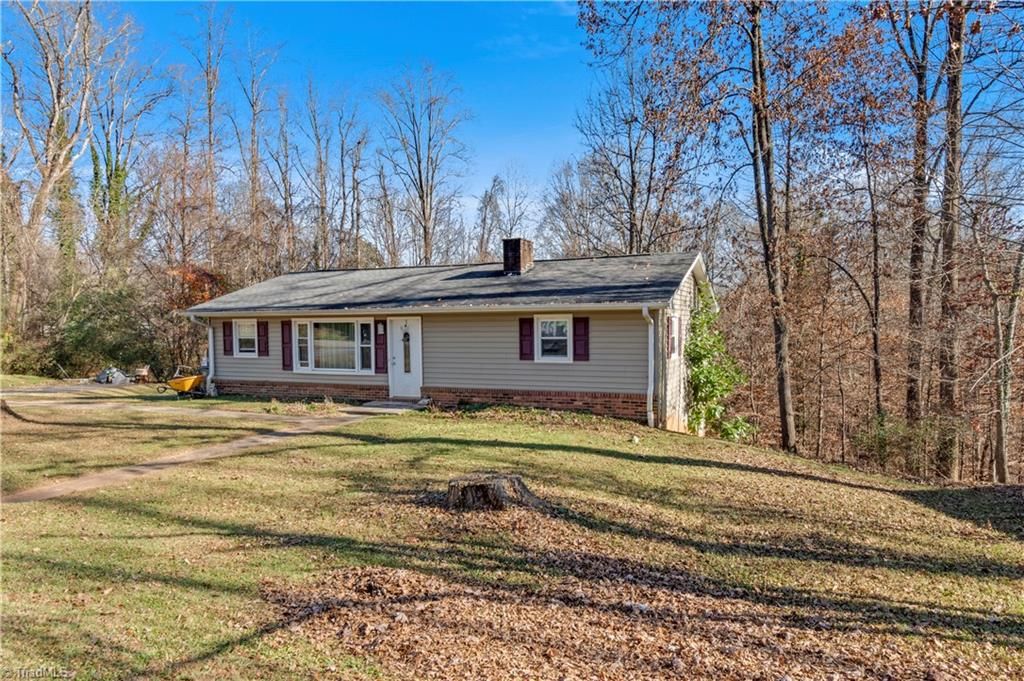 Photo of 133 South Street, Elkin, NC 28621 (MLS # 1203124)