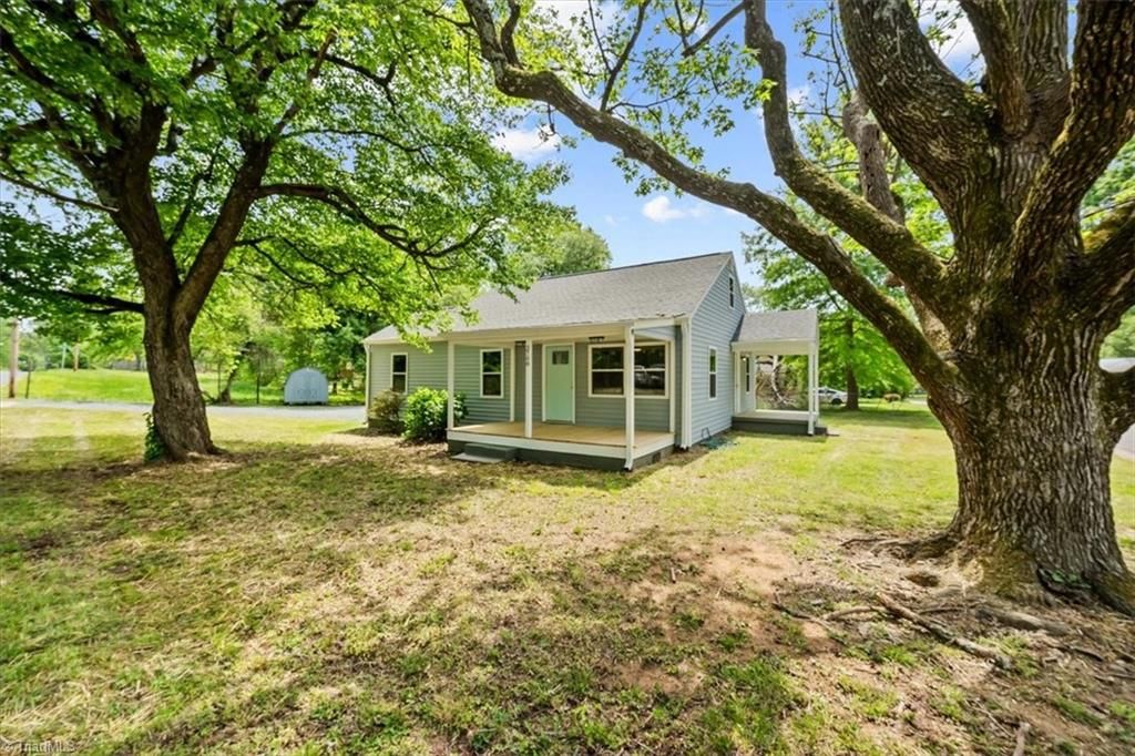 Photo of 3708 Murchie Street, Greensboro, NC 27405 (MLS # 1206077)