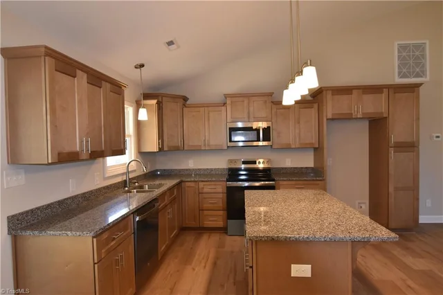103 Fletchers Farm Drive, photo 4 of 16
