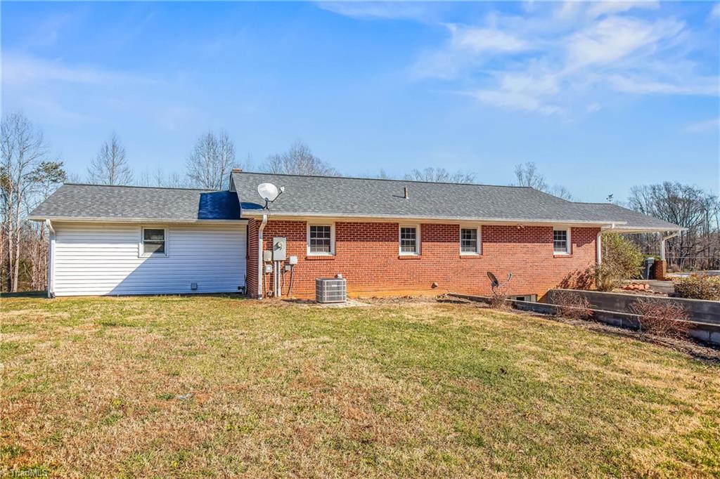 3017 Mountain Road, Walnut Cove, North Carolina image 38