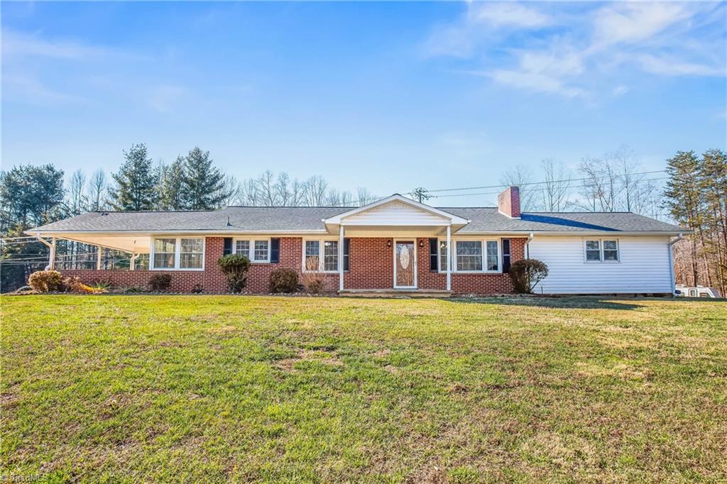 3017 Mountain Road, Walnut Cove, North Carolina image 3