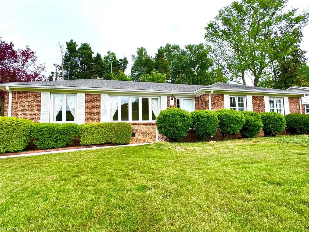 Photo of 3420 Glouchester Lane, Greensboro, NC 27410 (MLS # 1218805)