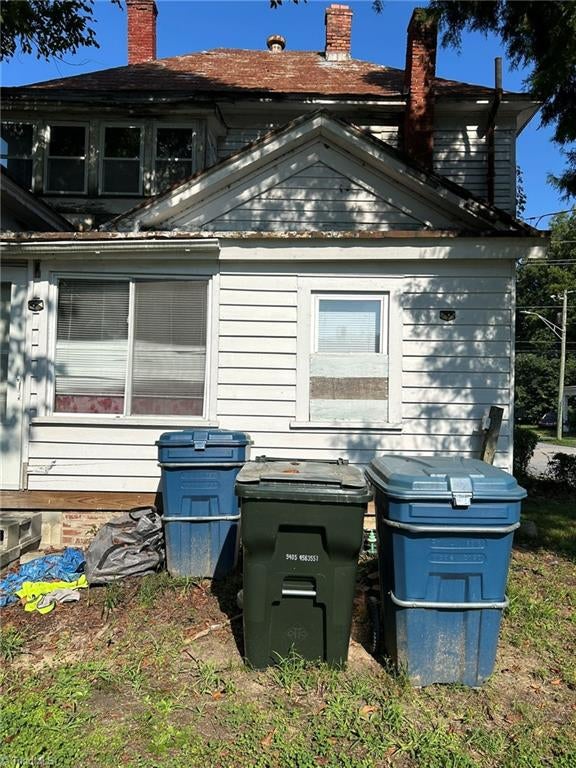 Photo of 329 Bonner Street, Washington, NC 27889 (MLS # 1236833)