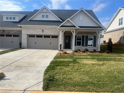 Townhouse For Sale - 4234 Quartersaw Lane #TH5<br/> Clemmons, NC 27012