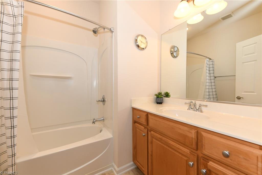 210 Heritage Hill Drive, Jamestown, North Carolina image 26
