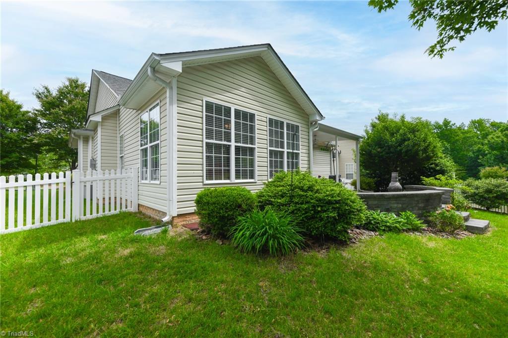 210 Heritage Hill Drive, Jamestown, North Carolina image 29