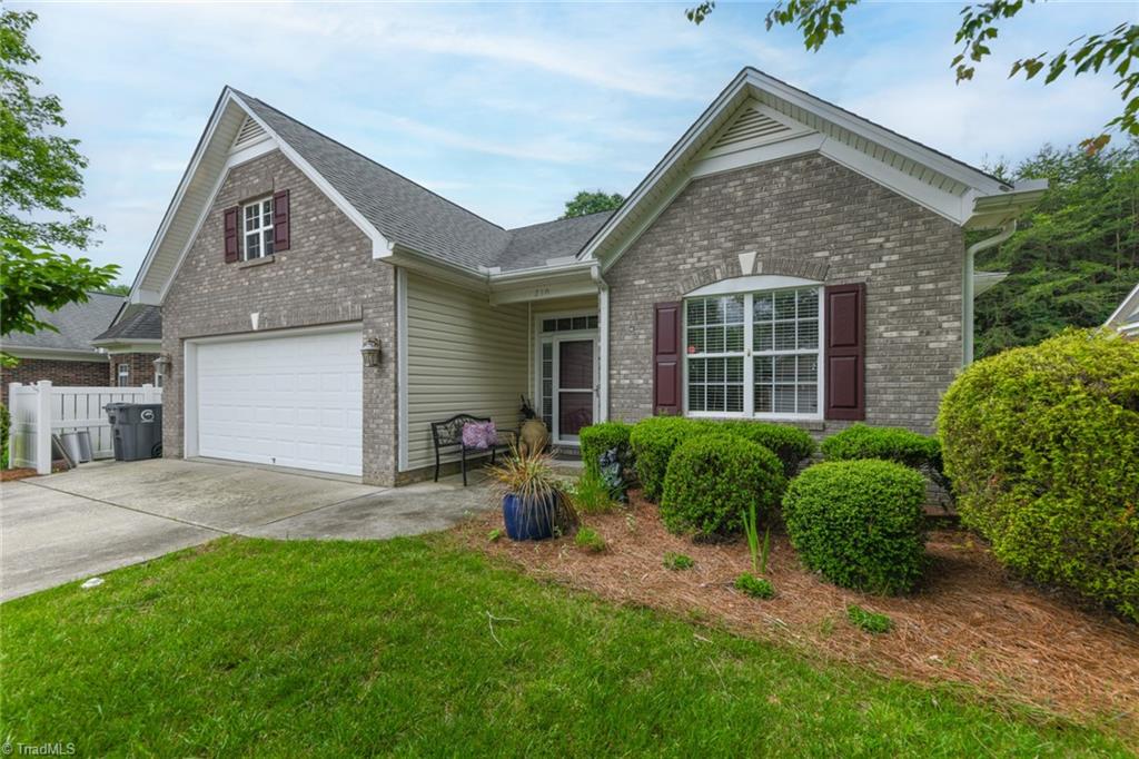 210 Heritage Hill Drive, Jamestown, North Carolina image 3