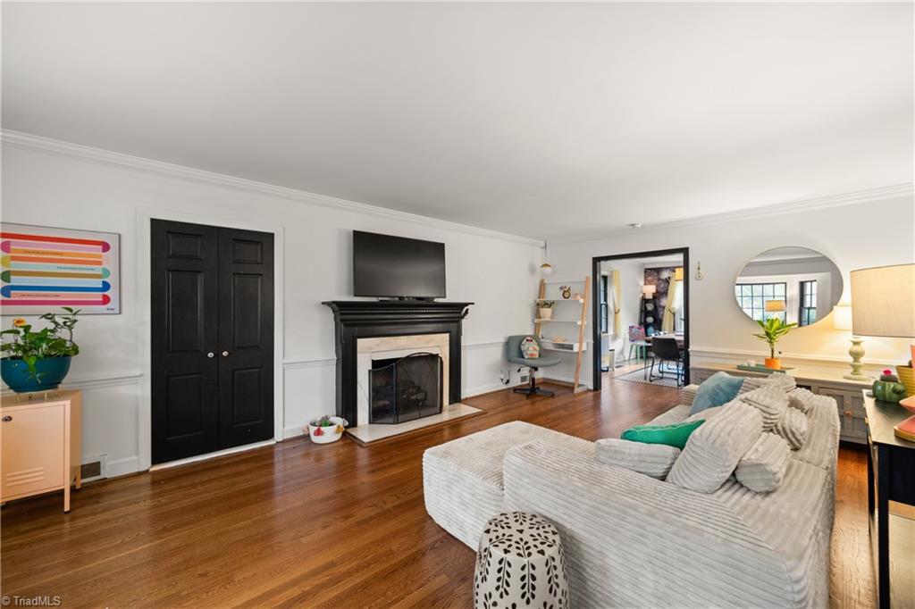 Winston-Salem, North Carolina 27106, United States, 4 Bedrooms Bedrooms, ,3 BathroomsBathrooms,Residential,Active,199984