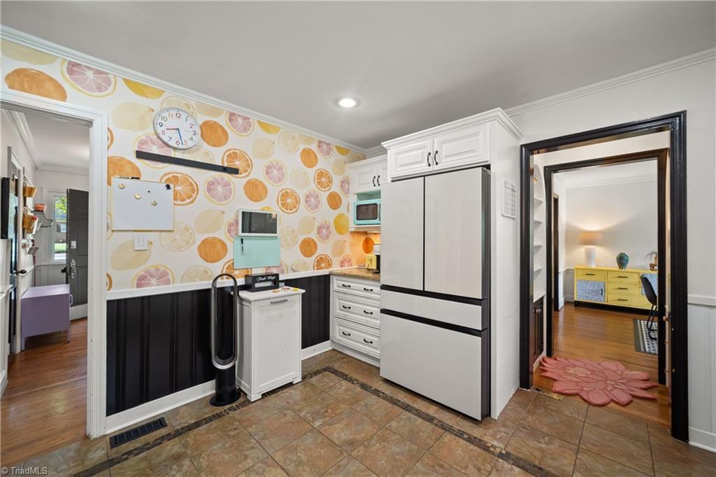 Winston-Salem, North Carolina 27106, United States, 4 Bedrooms Bedrooms, ,3 BathroomsBathrooms,Residential,Active,199984