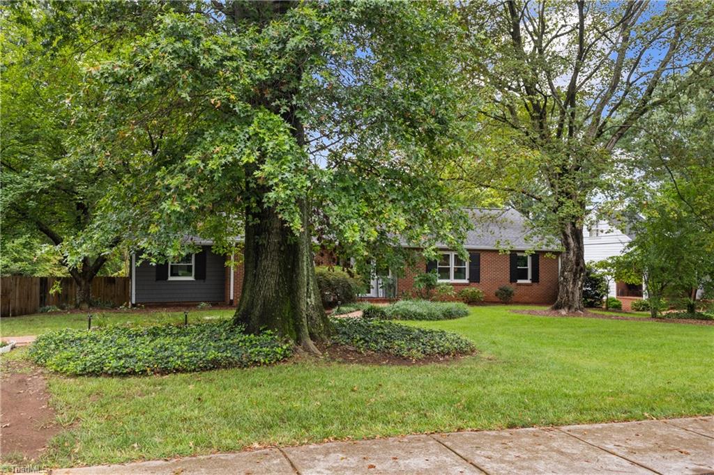 Winston-Salem, North Carolina 27106, United States, 4 Bedrooms Bedrooms, ,3 BathroomsBathrooms,Residential,Active,199984