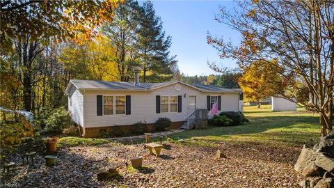 927 Pike Road Siler City NC 27344