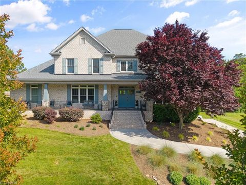 Homes For Sale - 4973 Autumnwood Court<br/> Clemmons, NC 27012