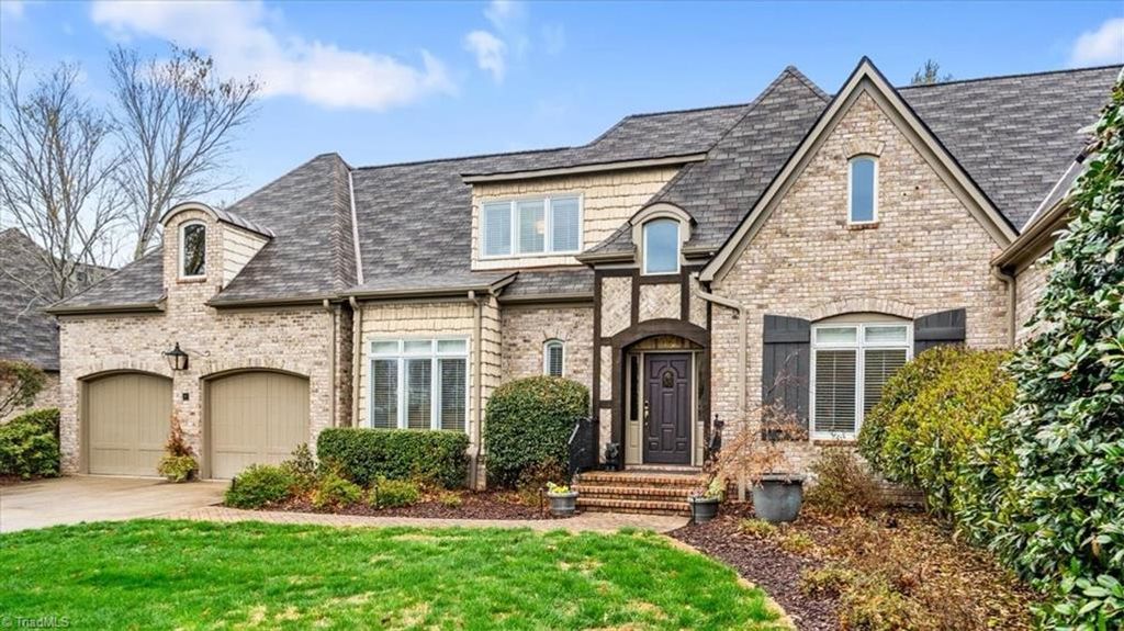 Photo of 11 Creswell Court, Greensboro, NC 27407 (MLS # 1212708)