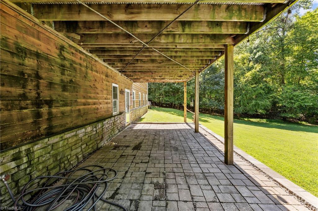 1402 Viewmont Drive, Asheboro, North Carolina image 9