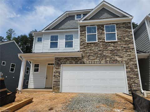 Townhouse For Sale - 5211 Maple Blossom Trail<br/> Greensboro, NC 27455