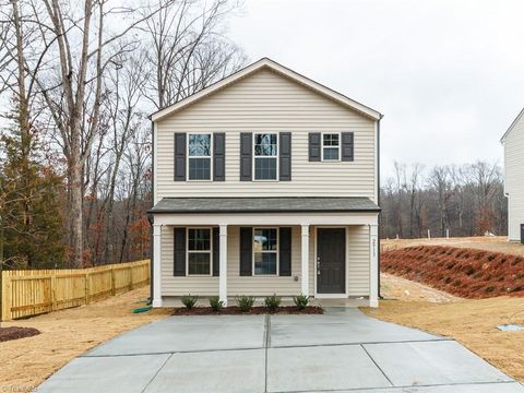 Photo of 114 Hicks Street, Winston-Salem, NC 27101 (MLS # 1207382)