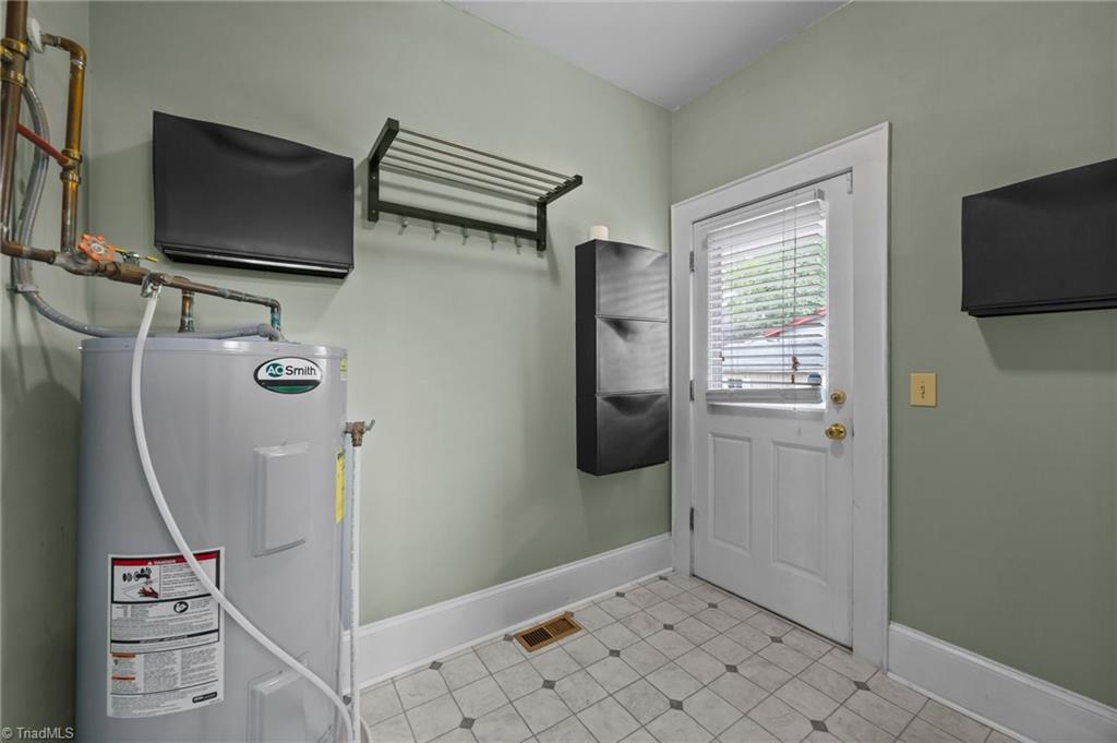 420 Mcadoo Avenue, Greensboro, North Carolina image 21