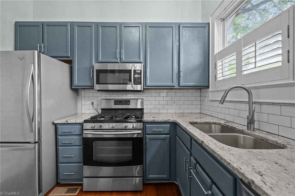 420 Mcadoo Avenue, Greensboro, North Carolina image 17