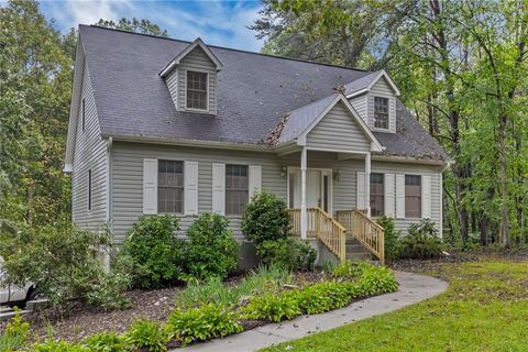 A home in Yadkinville