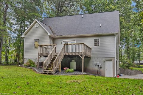 A home in Yadkinville