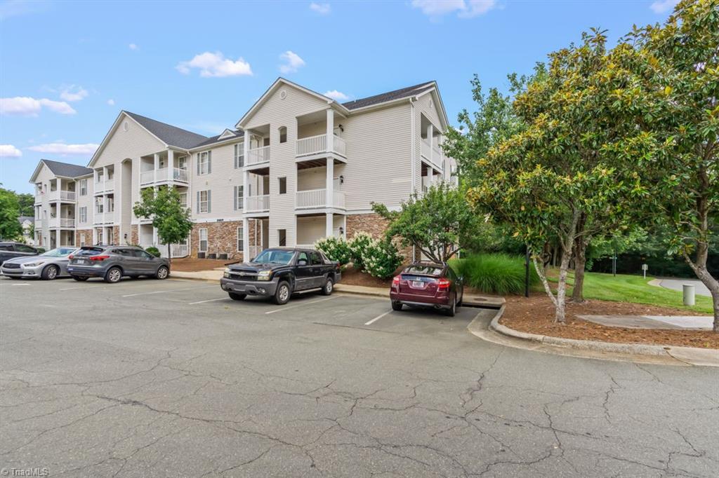 3009 Winston Drive
