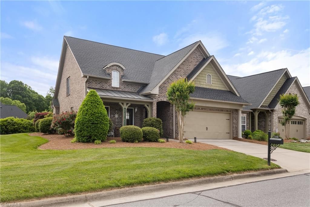 Photo of 102 Sweetwater Court, Clemmons, NC 27012 (MLS # 1218716)